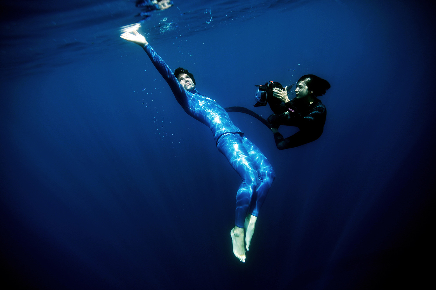 Ocean Gravity: When Free-Diving looks like floating on the moon